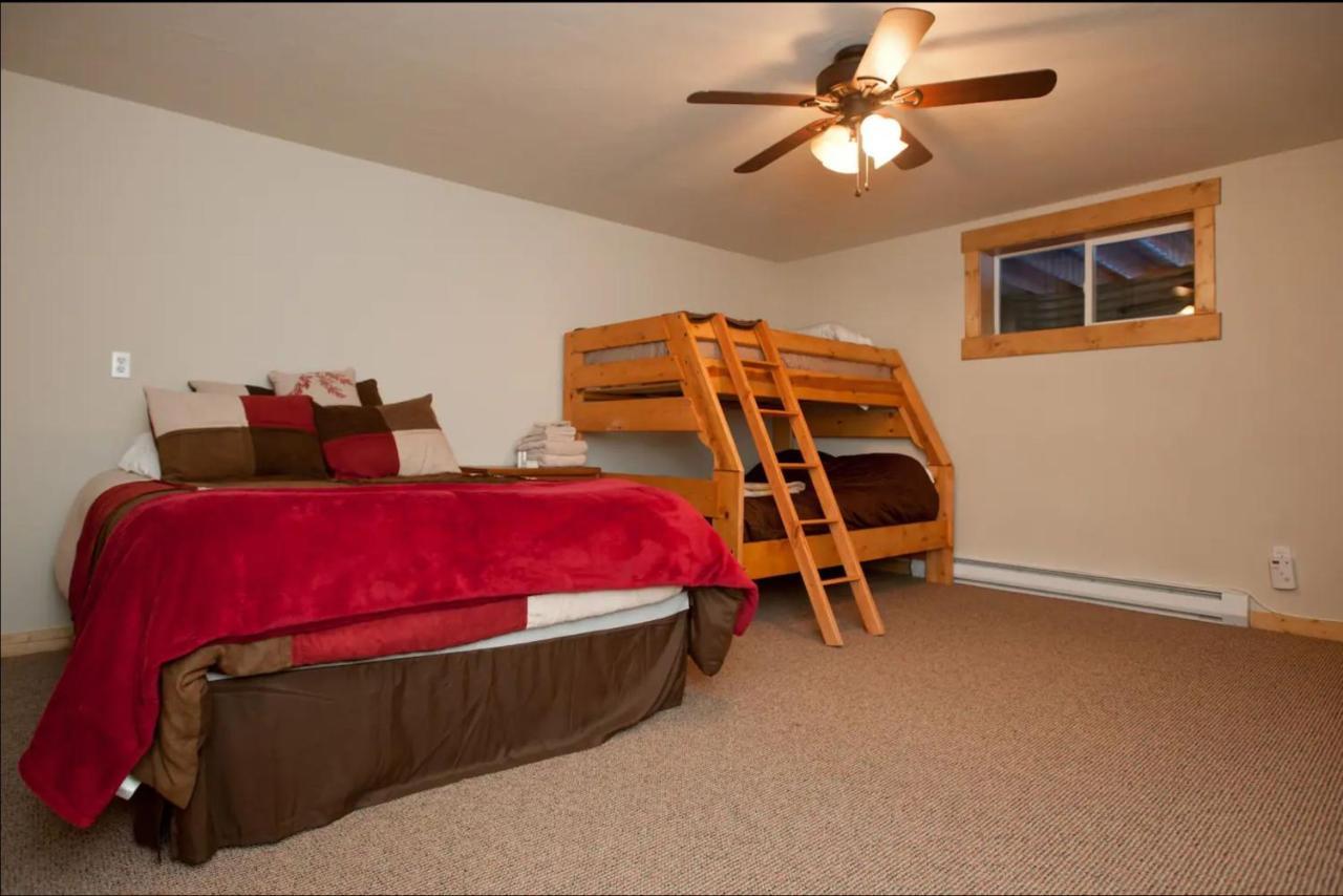 Private Room In Cozy Townhouse ブリッケンリッジ エクステリア 写真